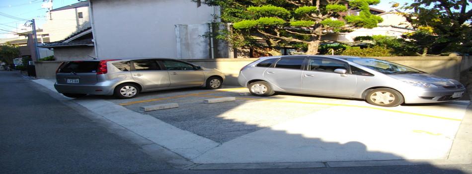 お客様駐車場